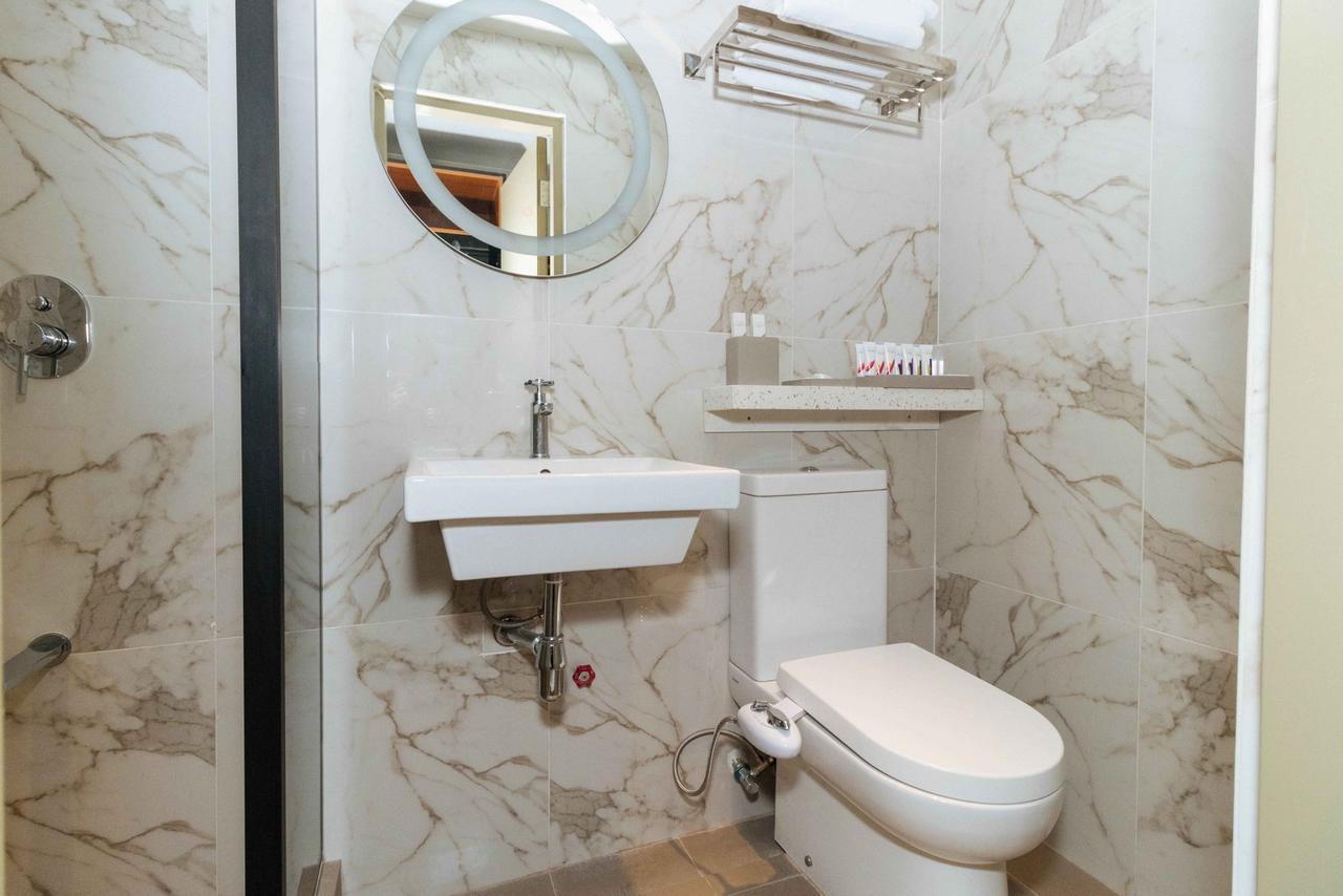 Reddoorz Premium Near Ust Hospital Hotell Manila Eksteriør bilde